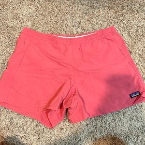Women’s Patagonia baggies size small